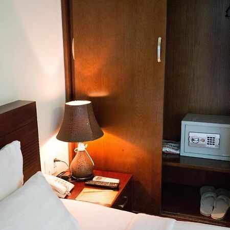Empress Hotel Ho Chi Minh City Bagian luar foto