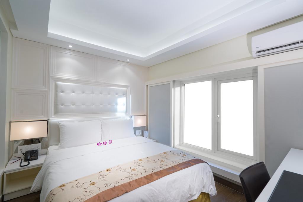 Empress Hotel Ho Chi Minh City Bagian luar foto